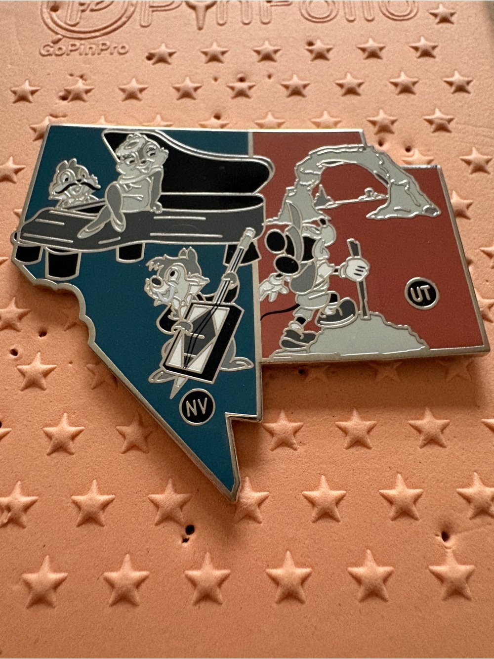 Disney The American Adventure Pin - NV and UT Limited Release Chaser Pin